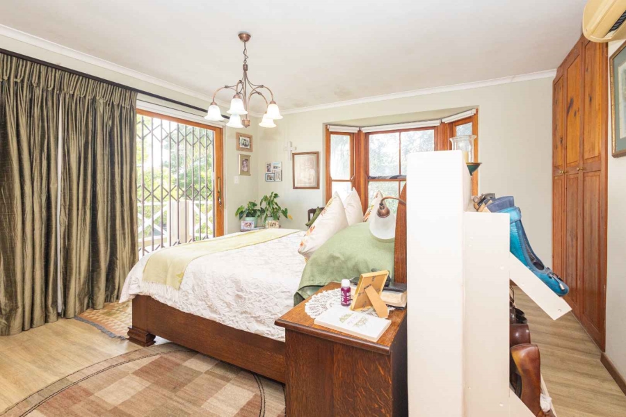 4 Bedroom Property for Sale in Panorama Western Cape